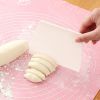 Popular Pastry Dough Scraper Cutter Plastic Baking Cake Decorating Kitchen Tool(D0101HHQ5TW)
